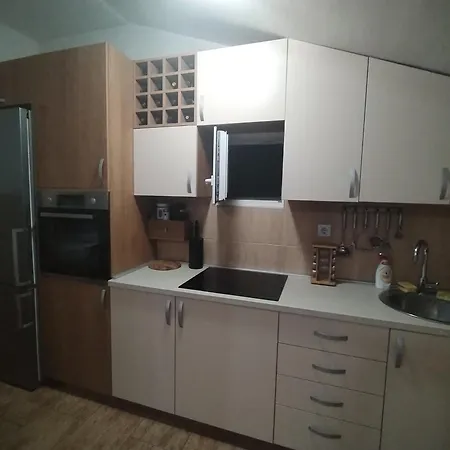 44 Podgorica